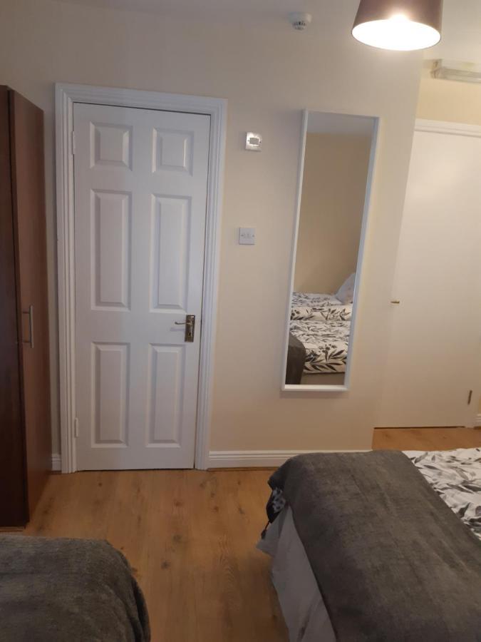 24 Beds In Carrick On Shannon Exterior foto
